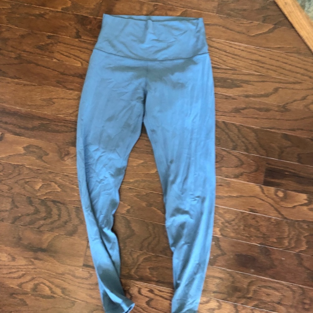 Light blue align pants sz 6 (7/8 length)